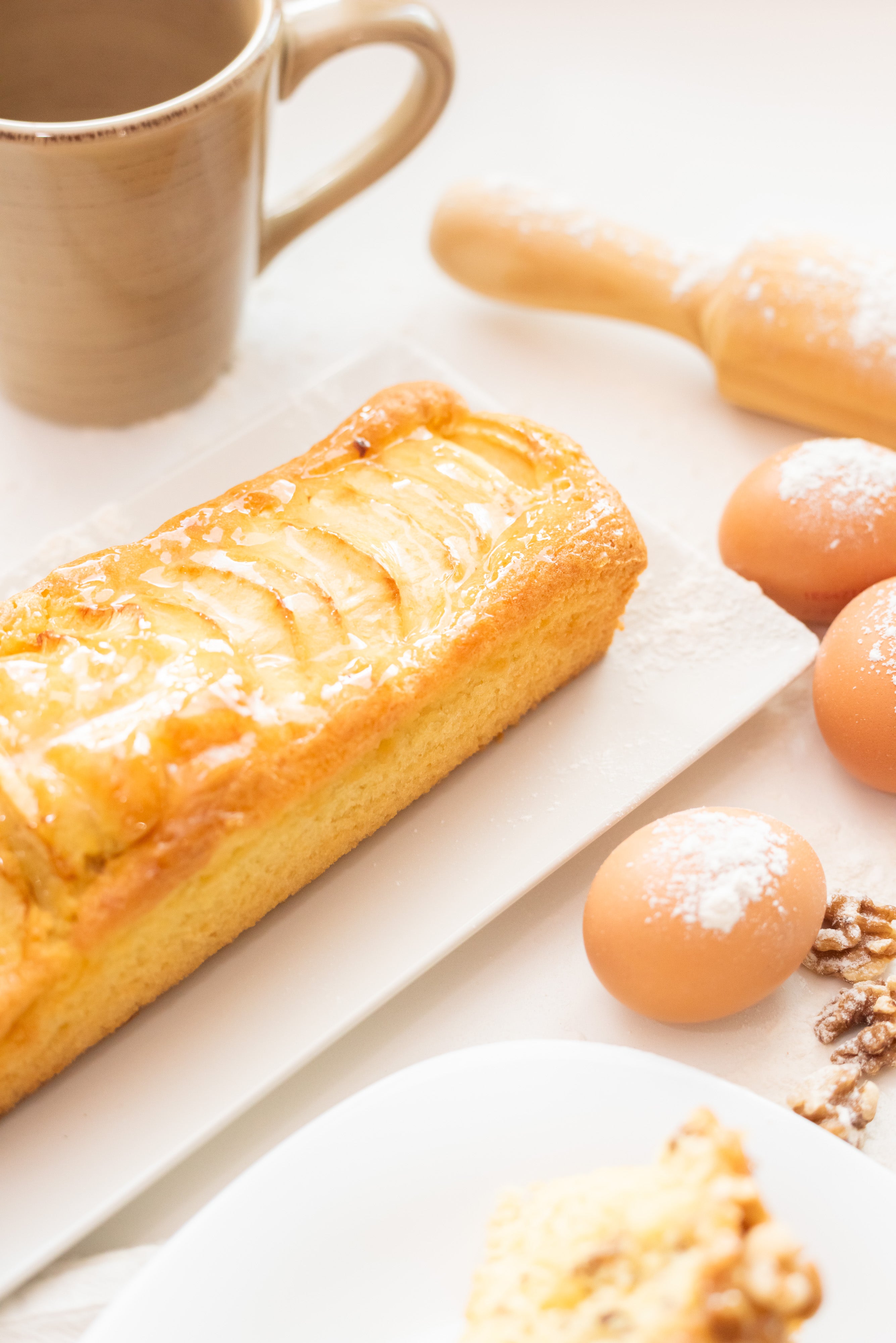 BIZCOCHO DE LIMÓN CON MANZANA