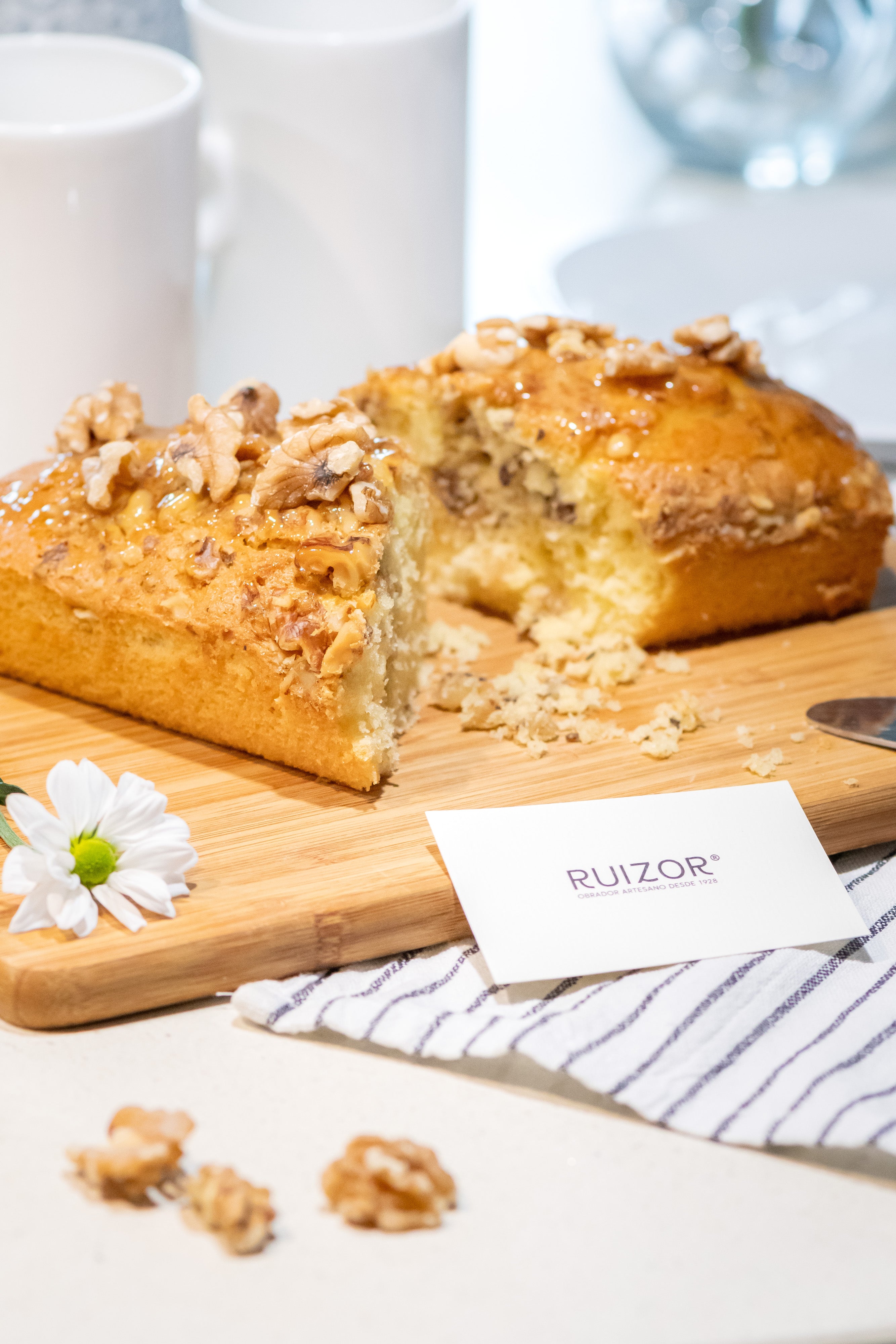 BIZCOCHO DE LIMÓN CON NUECES